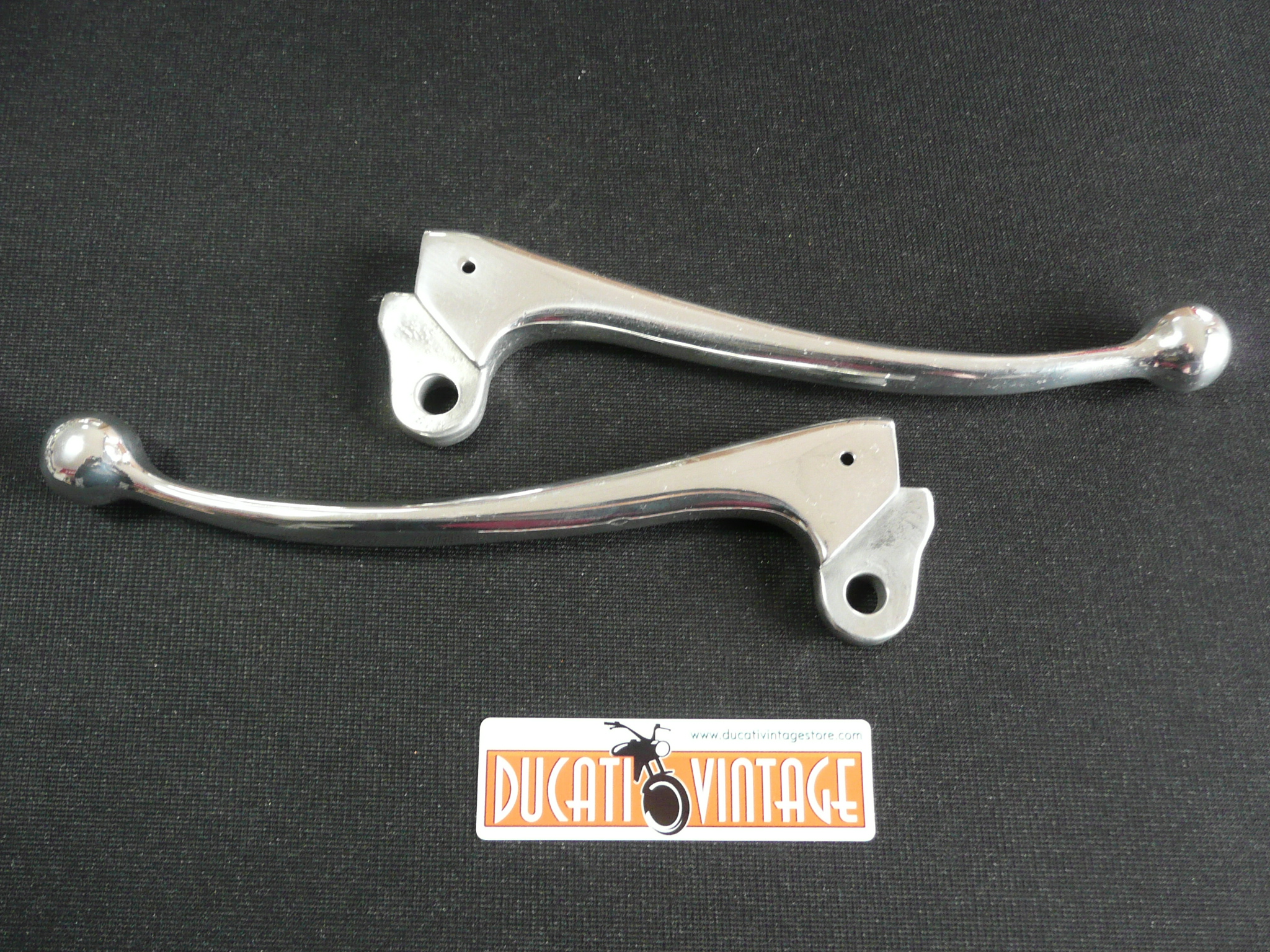 Pair of brake and clutch levers original Ducati used polished in excellent condition for Ducati Scrambler and Ducati RT