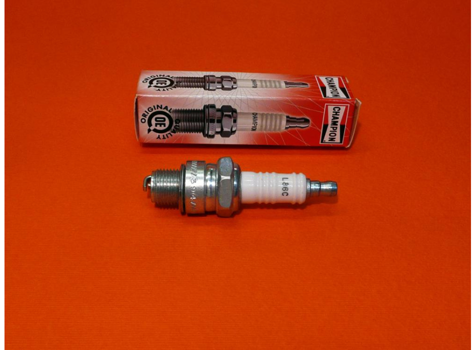 Sparking plug CHAMPION  L86C for Ducati varius narrow and wide case