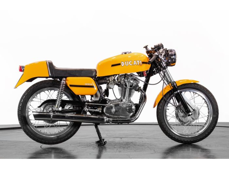 Ducati tank decals Ducati Desmo Yellow, Ducati Silver Shotgun, Mark3