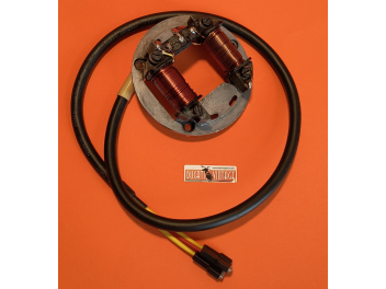 Motoplat alternator, original spare part, reconditioned to 12V, type with 2 parallel coils and 3-hole support, excellent condition like new, for all Ducati single-cylinder models CARTER STRETTI