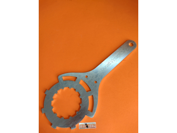 Special tool for locking clutch suitable for all Ducati wide case engines 