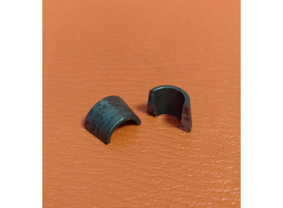 Pair of original Ducati half-cylinders for ø 7 valves for sprung timing system, for Ducati single-cylinder wide crankcases