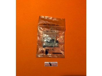 original Pair rubber oil seal for rocker pins for Ducati Wide-case DESMO 250 and 350cc