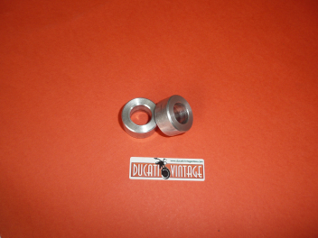 Pair of aluminum spacer for Conti mufflers Ducati 750SS and 900SS from 1975