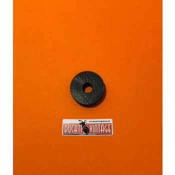 Rubber grommet for widecase alternators