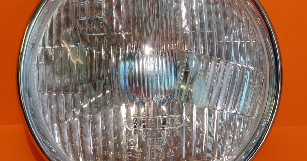 full Aprilia headlight optical group position bulb holder + position