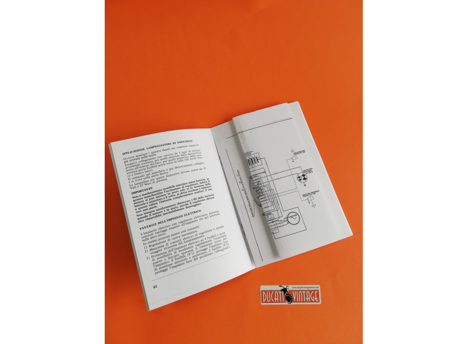 Instructions for use and maintenance Ducati 750 GT in Italian language