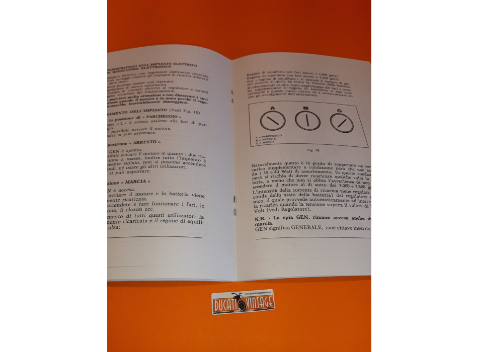 Instructions for use and maintenance Ducati 900 SS Super Sport Desmo in Italian language