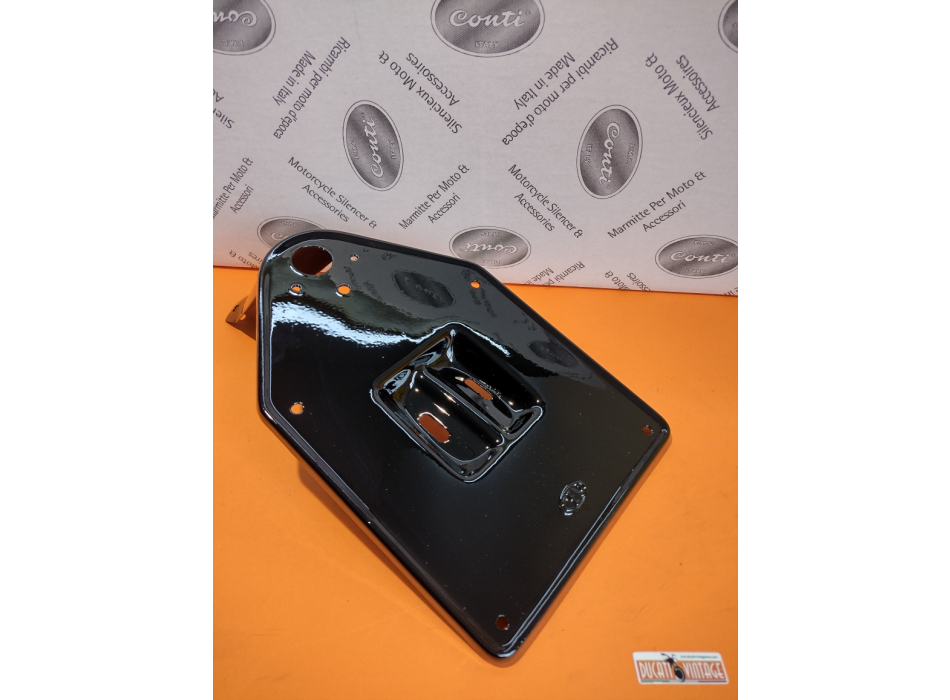 Metal professionally spray painted black plateholder CEV for round