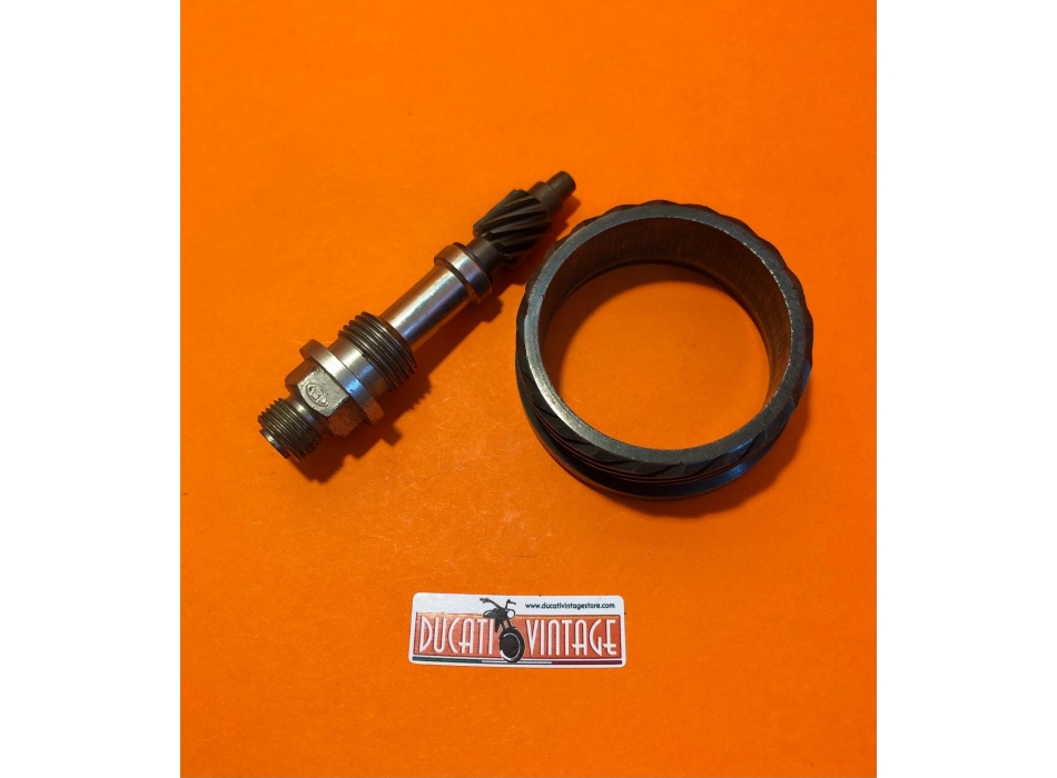 Original speedometer gears, used in excellent condition, for single-cylinder Ducati wide case
