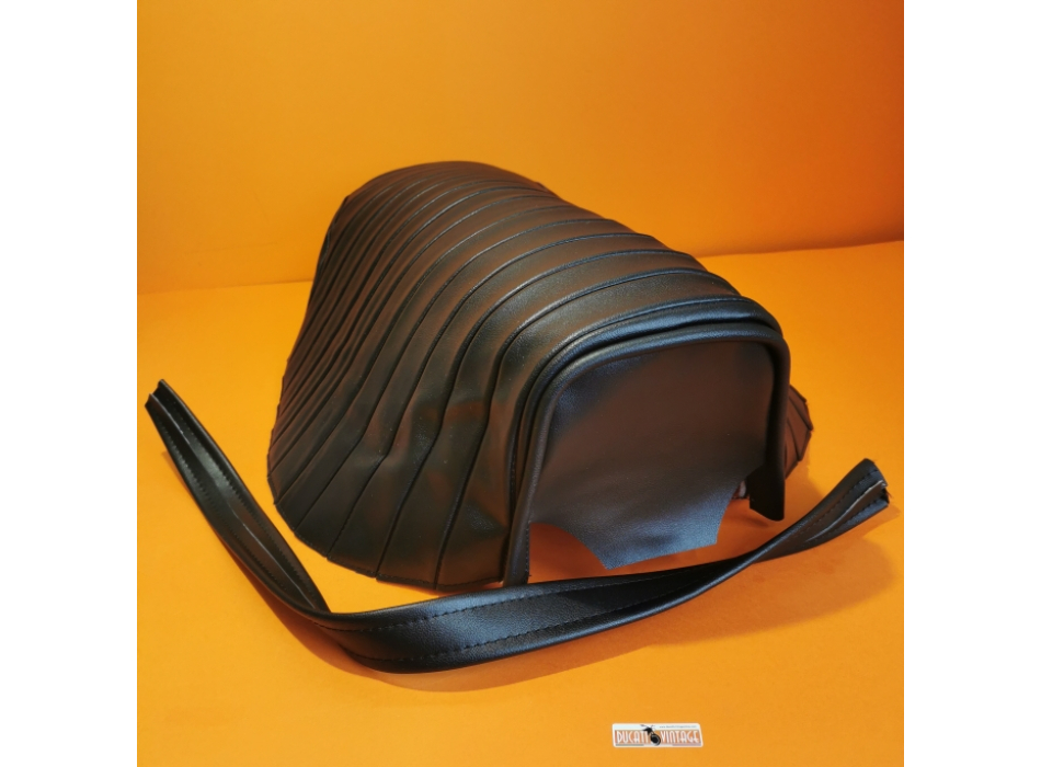 Ribbed saddle cover with belt guard for Ducati Scrambler 2nd series