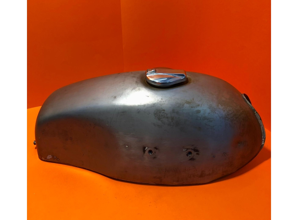 Original iron fuel tank for Ducati Desmo and Mark 3 with cap