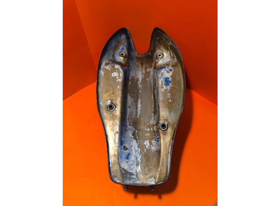 Original iron fuel tank for Ducati Desmo and Mark 3 with cap