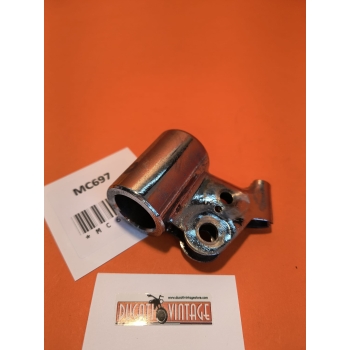 No. 1 right lever support, original, in good condition, for single cylinder Ducati Scrambler 250cc and for Scrambler 250 America 
