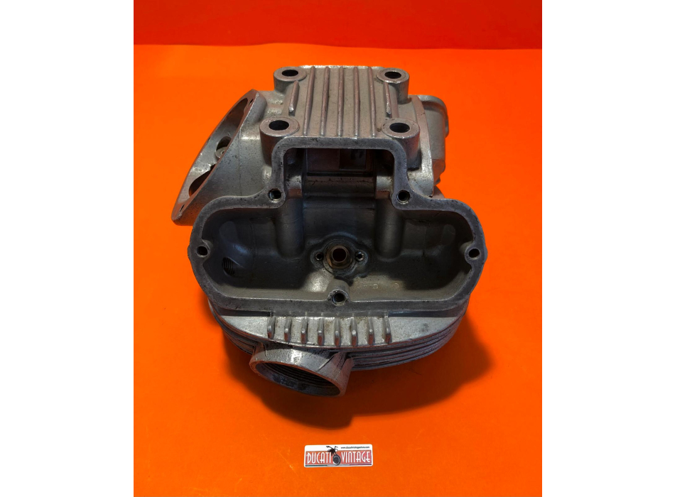 Ducati head engine crankcase narrow model 175cc T/TS/SPORT   