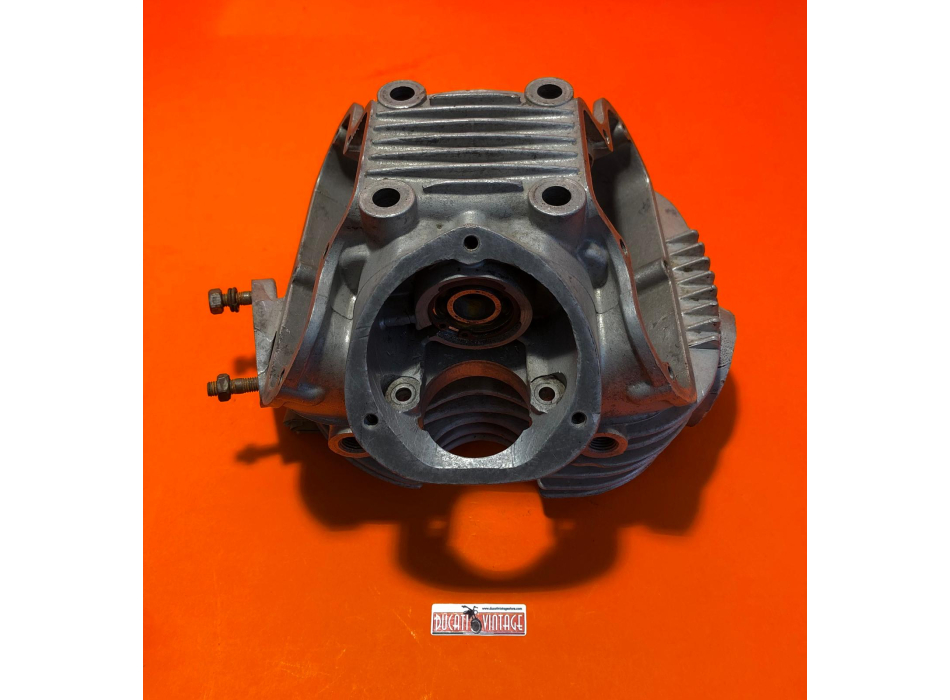 Ducati head engine crankcase narrow model 175cc T/TS/SPORT   