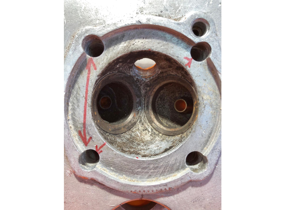 Ducati head engine crankcase narrow model 175cc T/TS/SPORT   