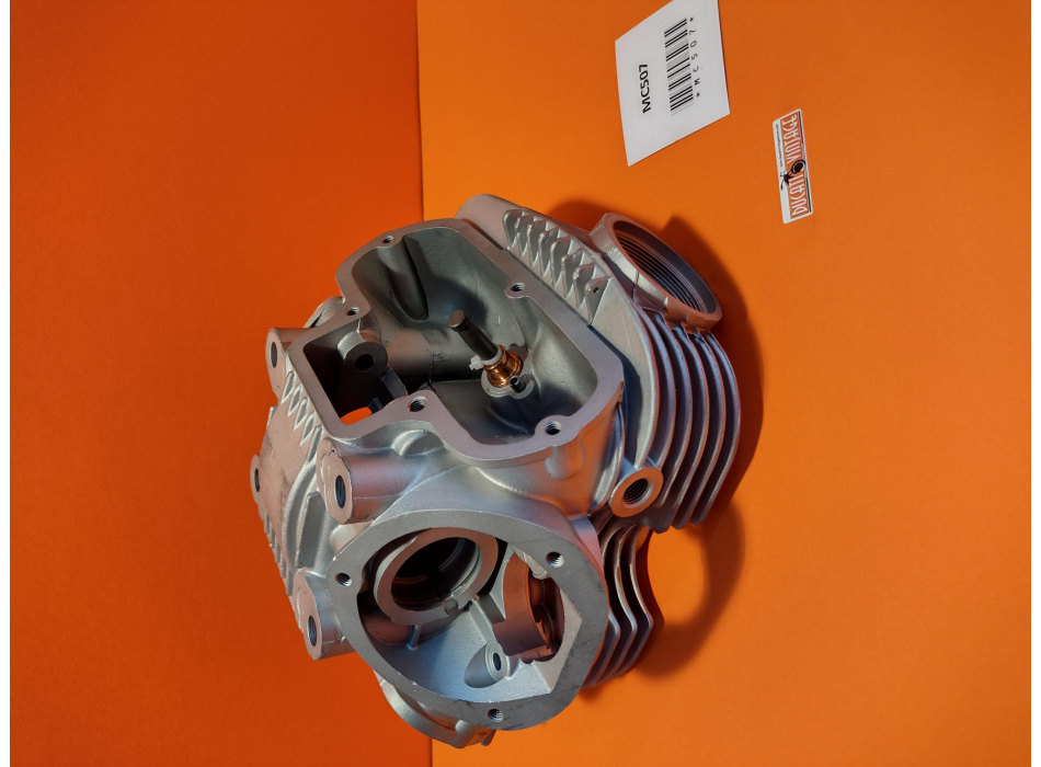 Original Ducati wide case 450cc single cylinder head in excellent condition