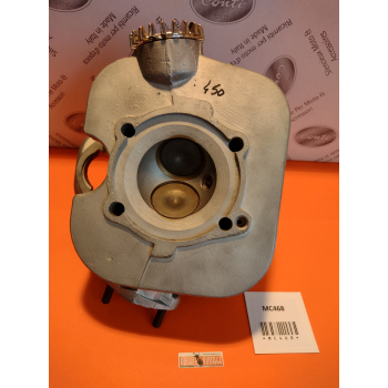 Original Ducati wide case 450cc single cylinder head in excellent condition, valve guides and new valves, exhaust ring thread excellent condition.