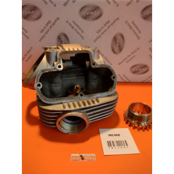 Original Ducati wide case 450cc single cylinder head in excellent condition, valve guides and new valves, exhaust ring thread excellent condition.