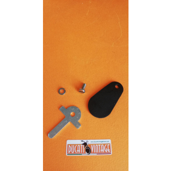 Oil breather valve in the filter box (black)