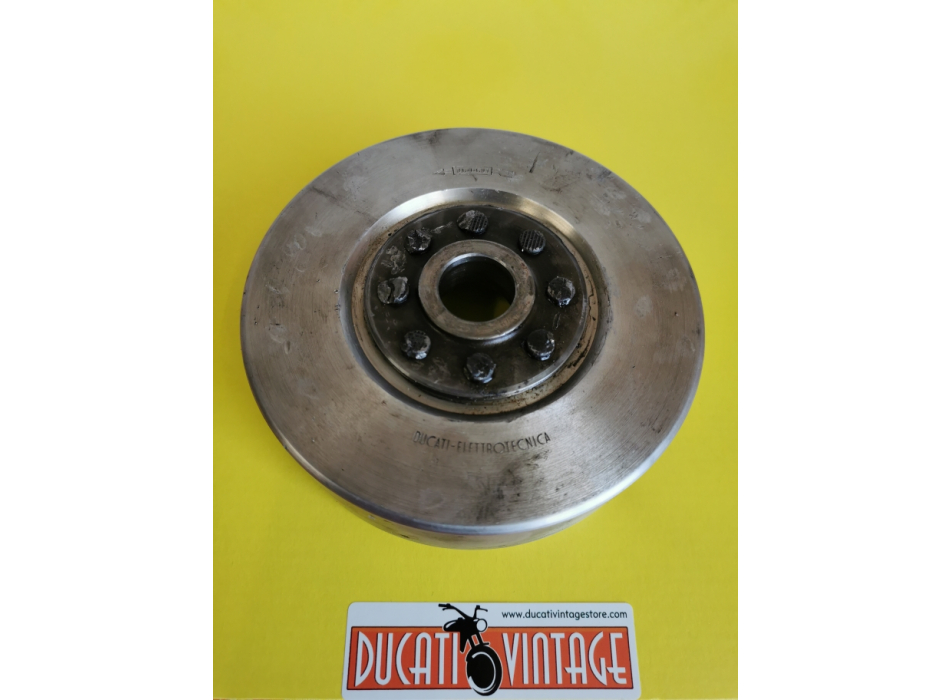 Magnetic flywheel stator alternator Ducati Elettrotecnica, used, in excellent condition, perfectly magnetized for 250cc wide case