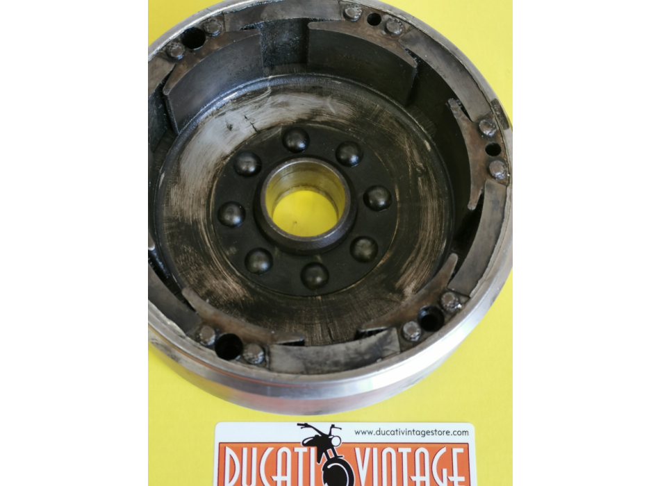 Magnetic flywheel stator alternator Ducati Elettrotecnica, used, in excellent condition, perfectly magnetized for 250cc wide case
